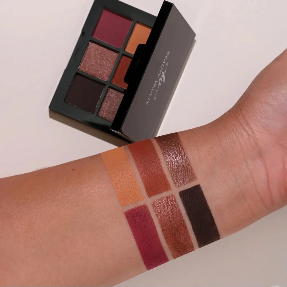 Beauty Vaulte ***new box***